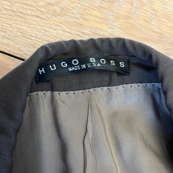 Hugo Boss sport jacket size 38S - Picture 5 of 5
